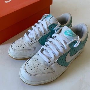 Nike Women’s Dunk Low (Aqua/White) Sz. US 6